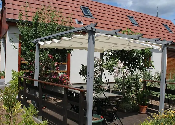 Garte Hiesel La Maison De Jardin Piscine Ete 2026 Holiday home